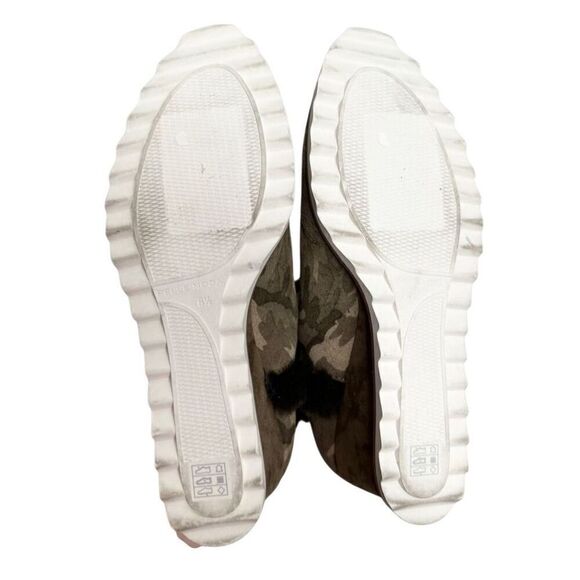 Pelle Moda Boots Size 6.5 Erin Faux Fur Trim Wedge Camouflage Zip Booties - Picture 11 of 11